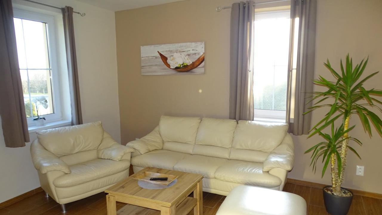 Kimy Home Mojmirovce Luaran gambar